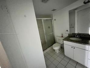 3371 Ne 192nd St - Photo 4 of 8