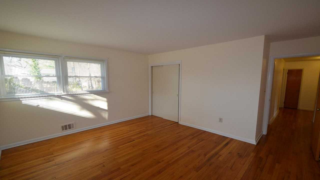 23 Alpine Dr - Photo 2 of 11