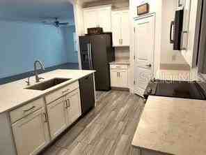 10043 Campanula Ct - Photo 4 of 20