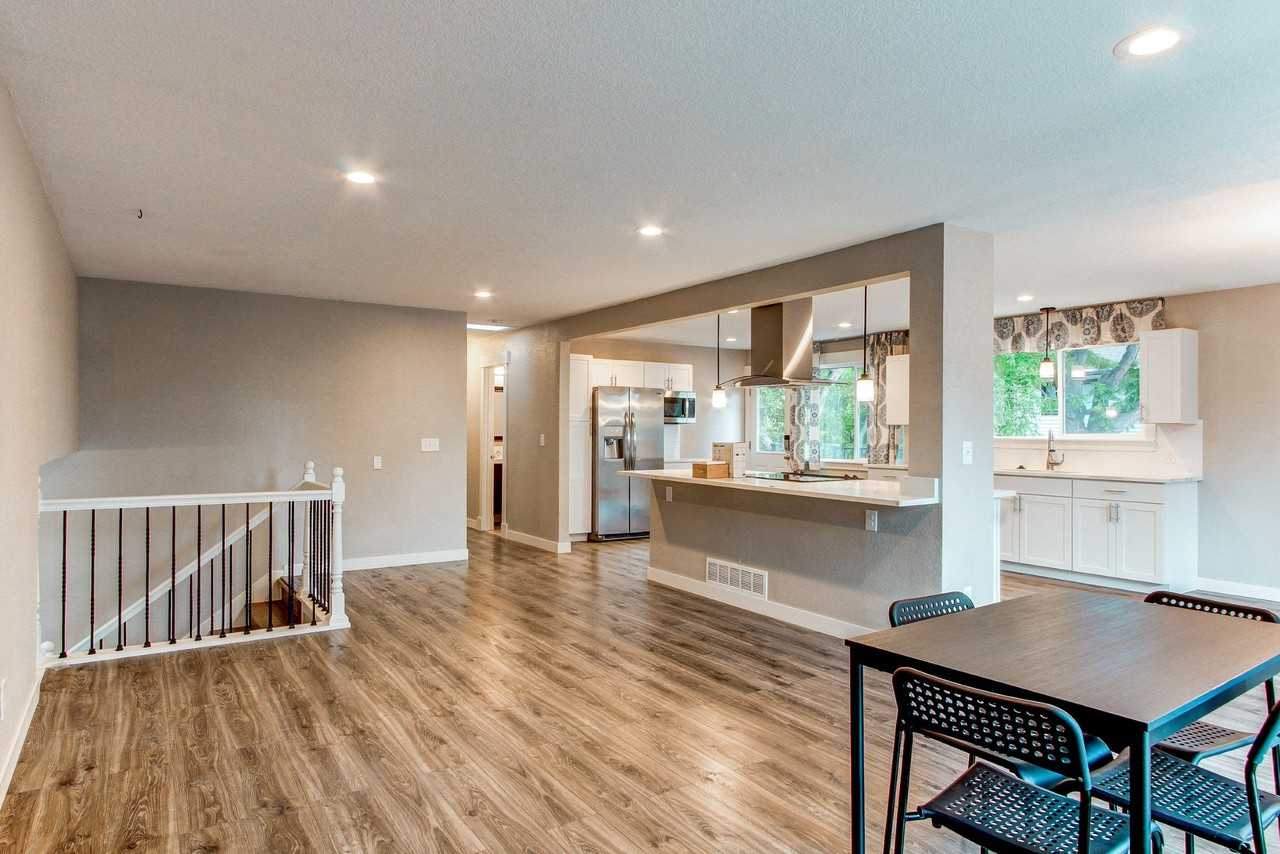 S Moline Way - Photo 3 of 9