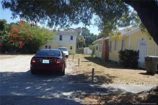 852 Se 14th St Apt B #B - Photo 1 of 1