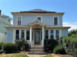 featured image of 82 Cove St