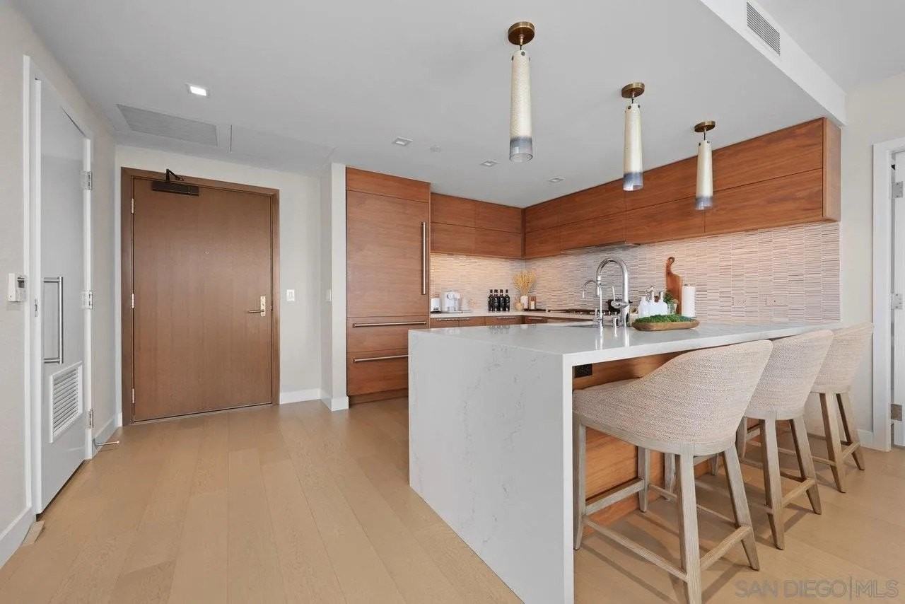 888 W E St Unit 1503 - Photo 3 of 40