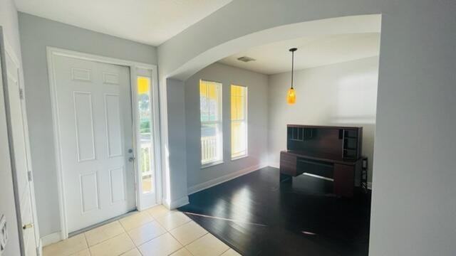 10822 Sw Meeting St - Photo 2 of 28