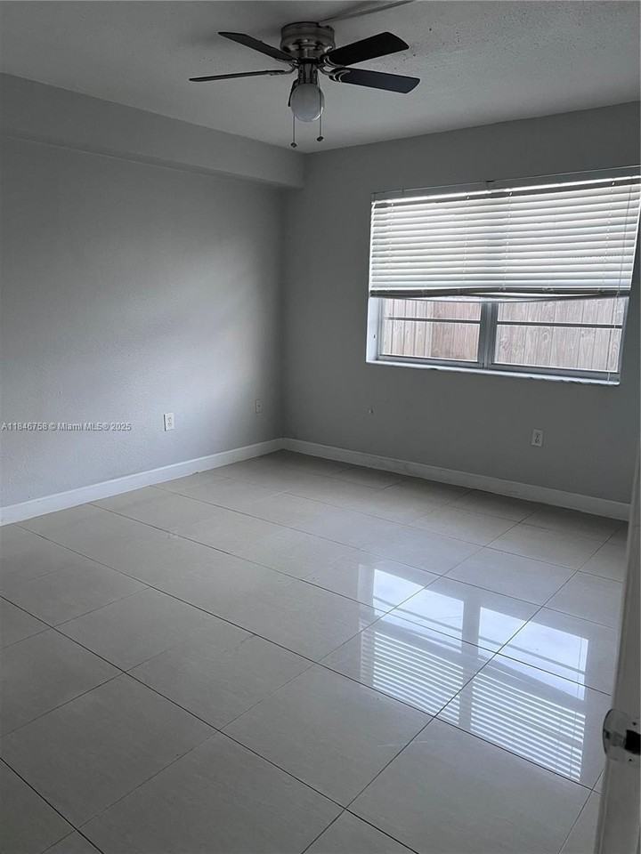 15400 Sw 81st Circle Ln - Photo 6 of 12