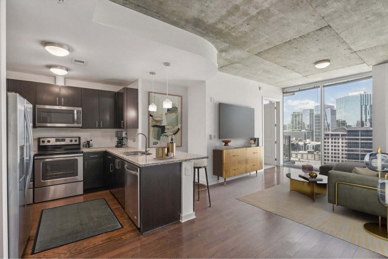 Skyhouse Buckhead - Photo 2 of 41