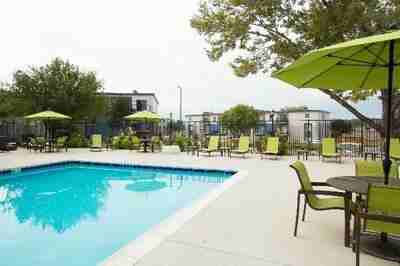 101 East 88th Avenue - Photo 3 of 27