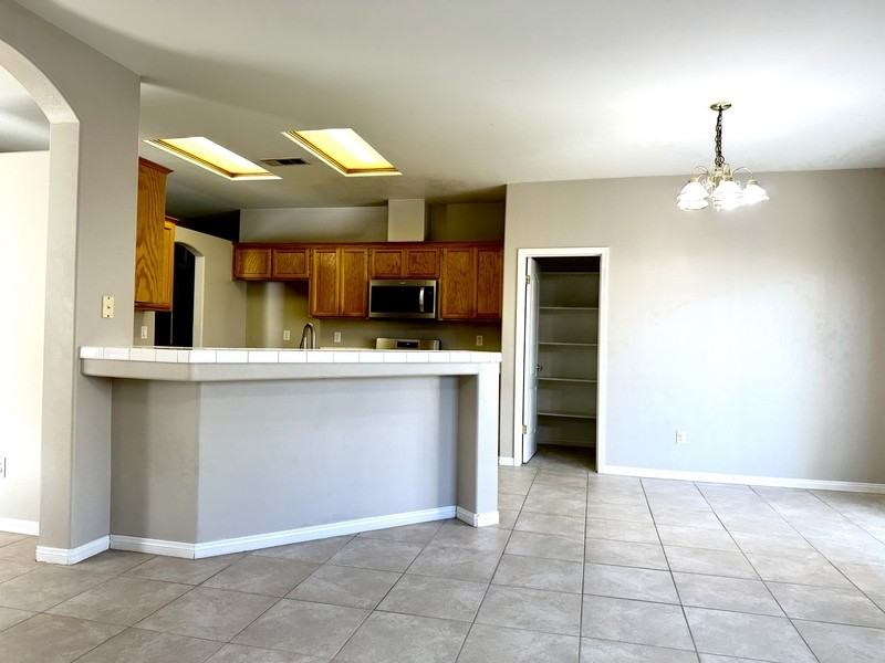 11809 Sturgeon Creek Dr - Photo 3 of 7