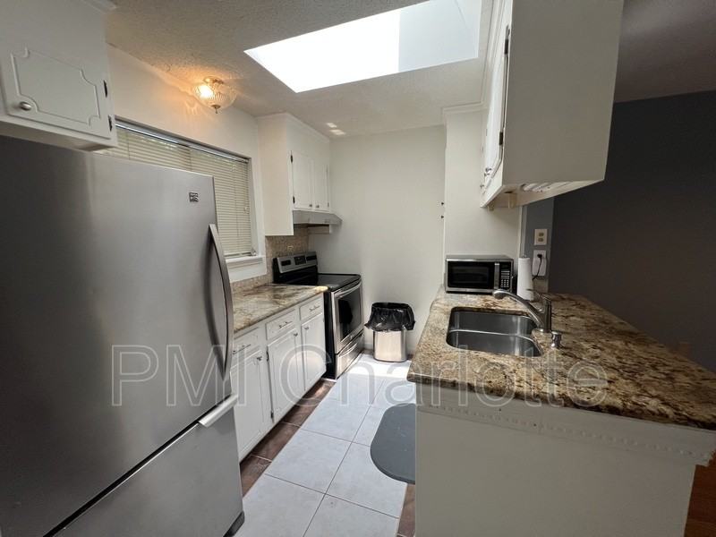 8087 Charter Oak Ln - Photo 6 of 17