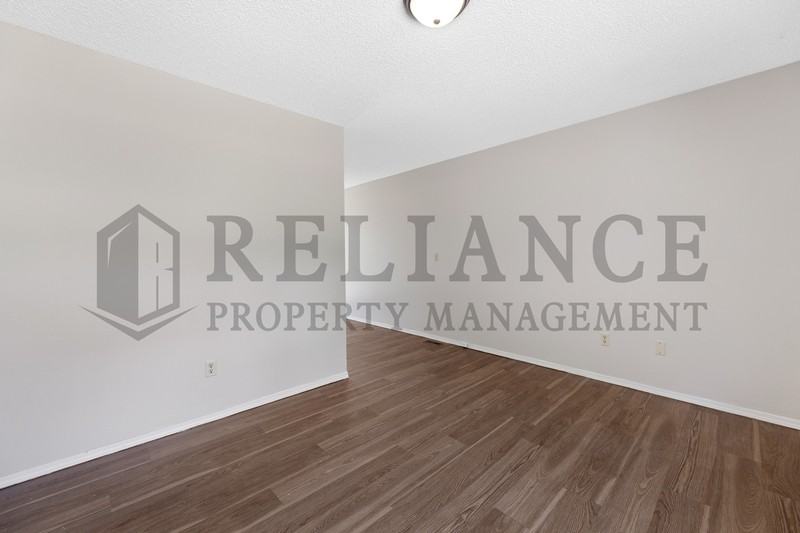 306 S Twin Pines Ave - Photo 4 of 14