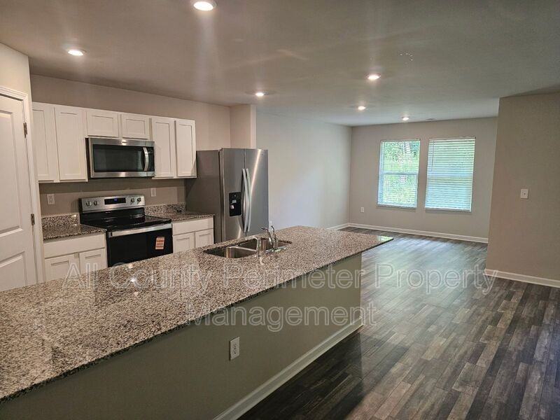 29 Danette Ct - Photo 3 of 14