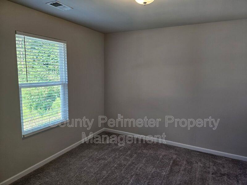 29 Danette Ct - Photo 7 of 14