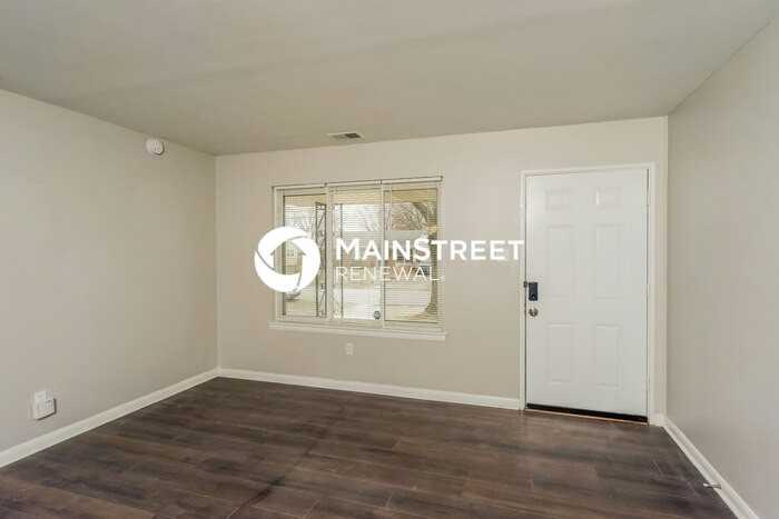 3113 Maywood Pl - Photo 3 of 16