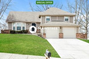 6708 N Fisk Ave - Photo 1 of 1