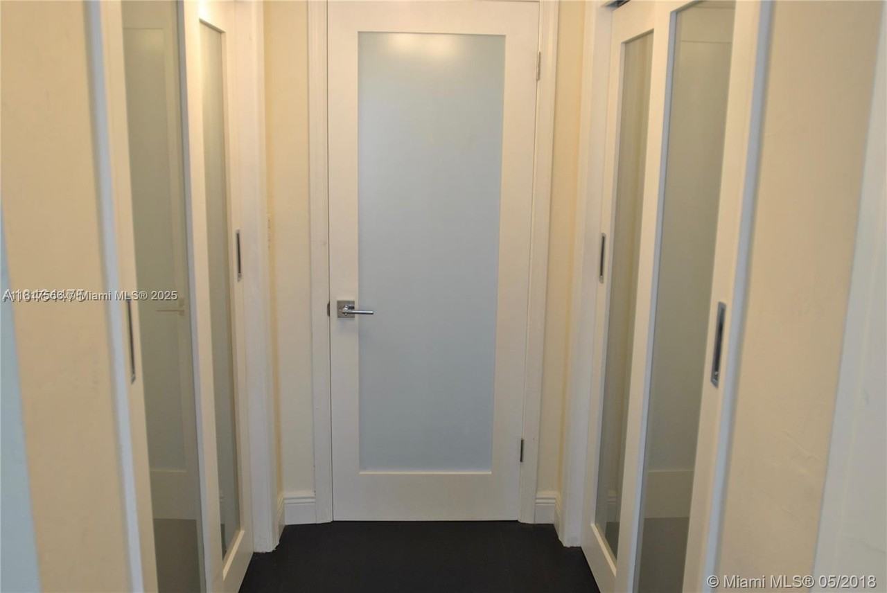 61 Collins Ave #402 - Photo 6 of 17