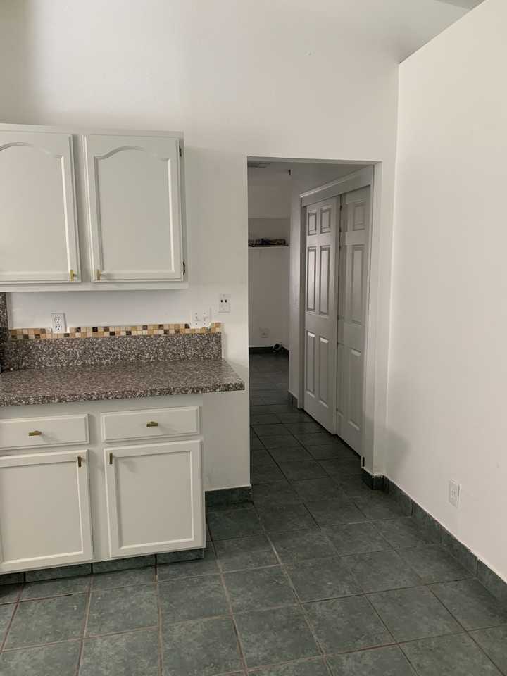 1044 Jean Ave #NA - Photo 2 of 19