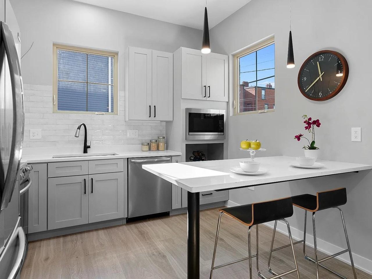 1012 E Long St - Photo 2 of 20