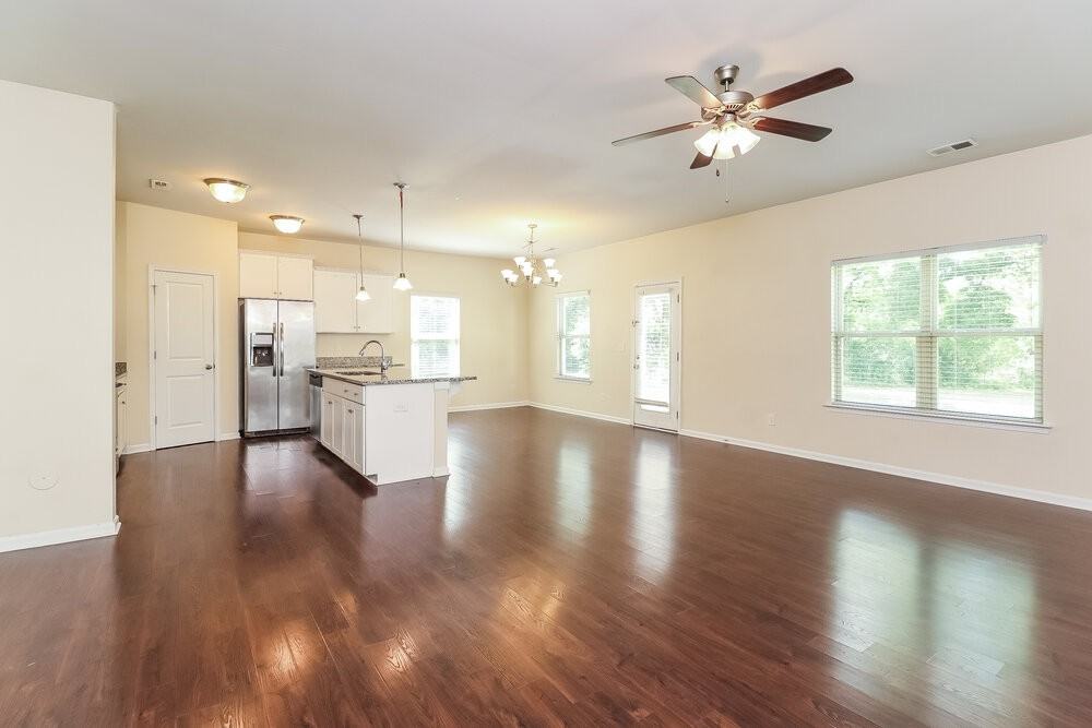 2100 Mingus Cabin Ln - Photo 6 of 17
