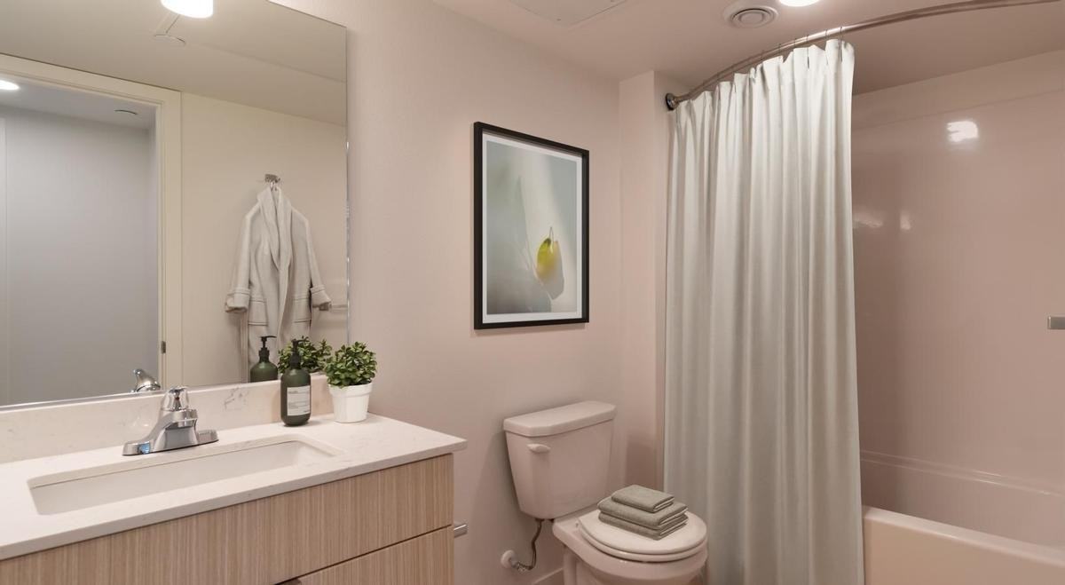 132 Ne 145th St - Photo 2 of 29