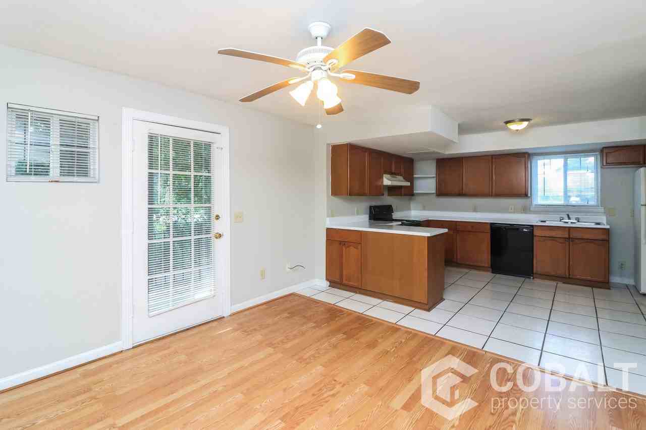 641 Powder Springs Street Southeast #13 - Photo 3 of 17