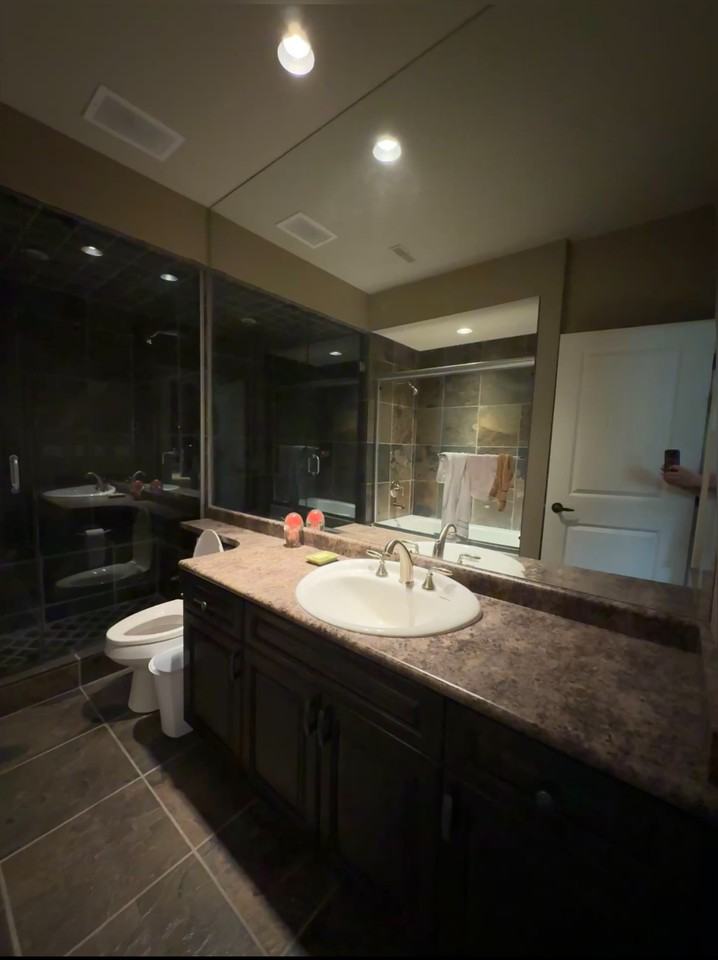 3899 159 Street - Photo 3 of 7