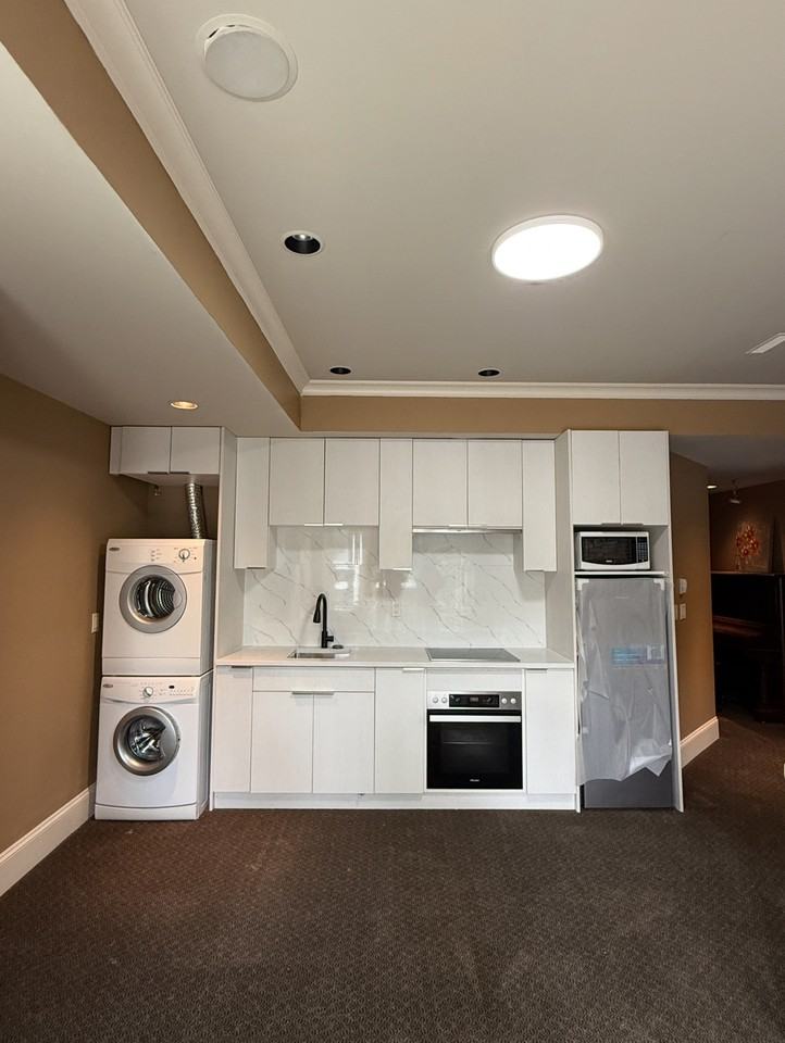 3899 159 Street - Photo 2 of 7