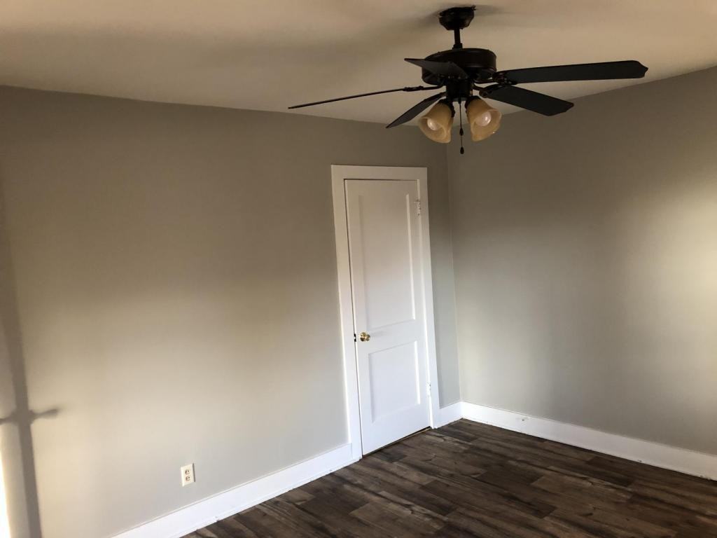 406 Wind Avenue Northwest - Photo 5 of 12