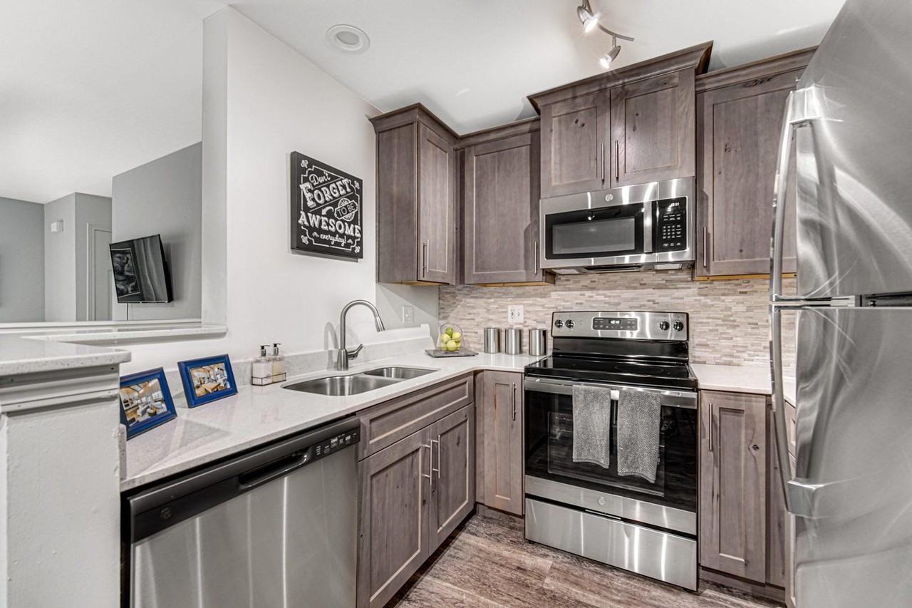 122 Brahms Cir #122 - Photo 3 of 15