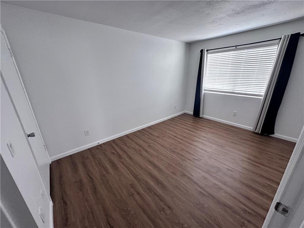 1190 Ramar Rd - Photo 5 of 18