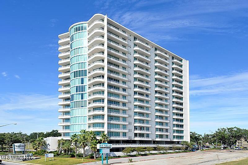 2060 Beach Blvd