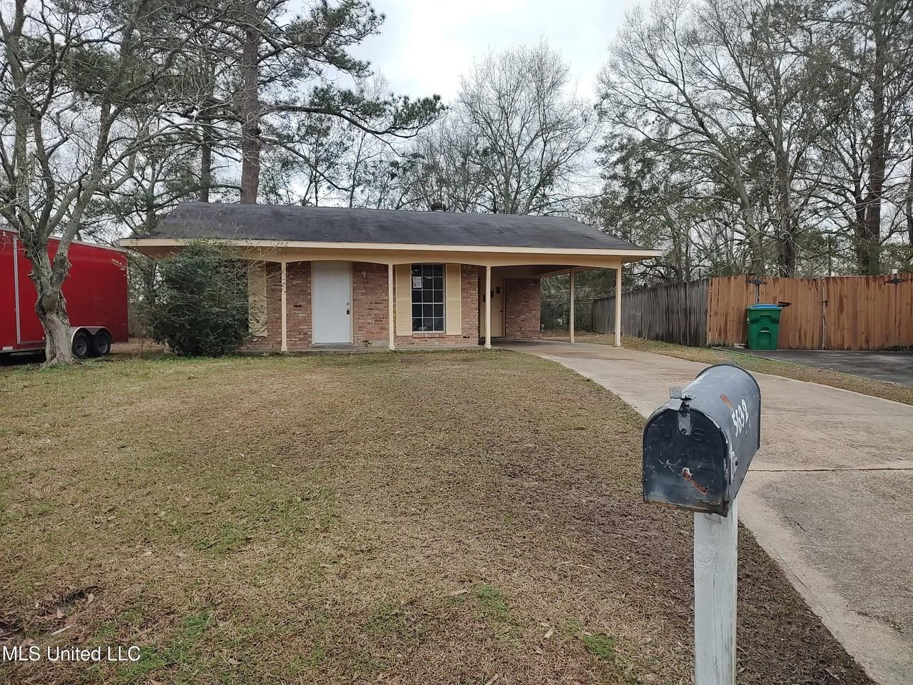 5632 Rose Dr - Photo 2 of 13