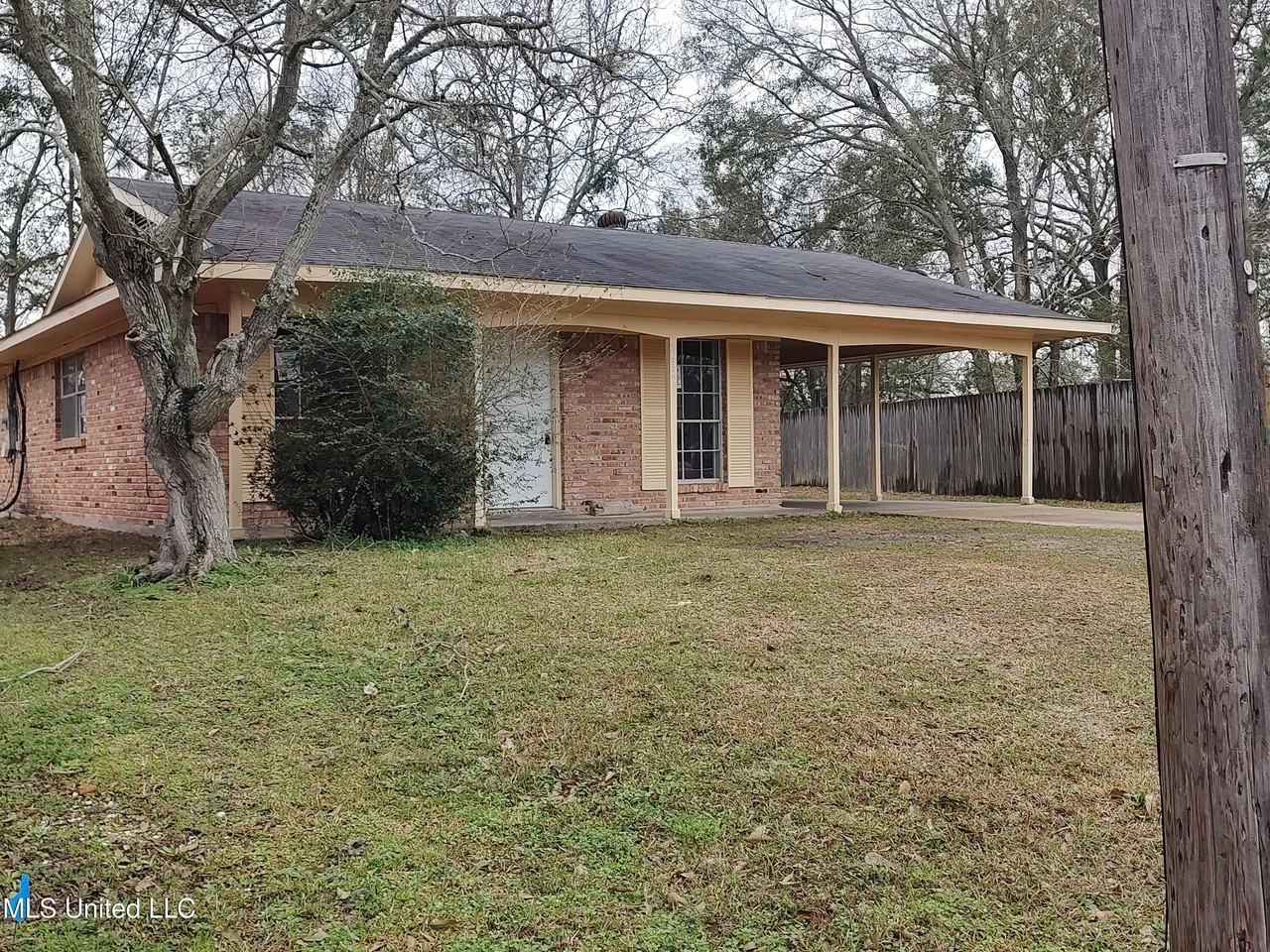 5632 Rose Dr - Photo 3 of 13