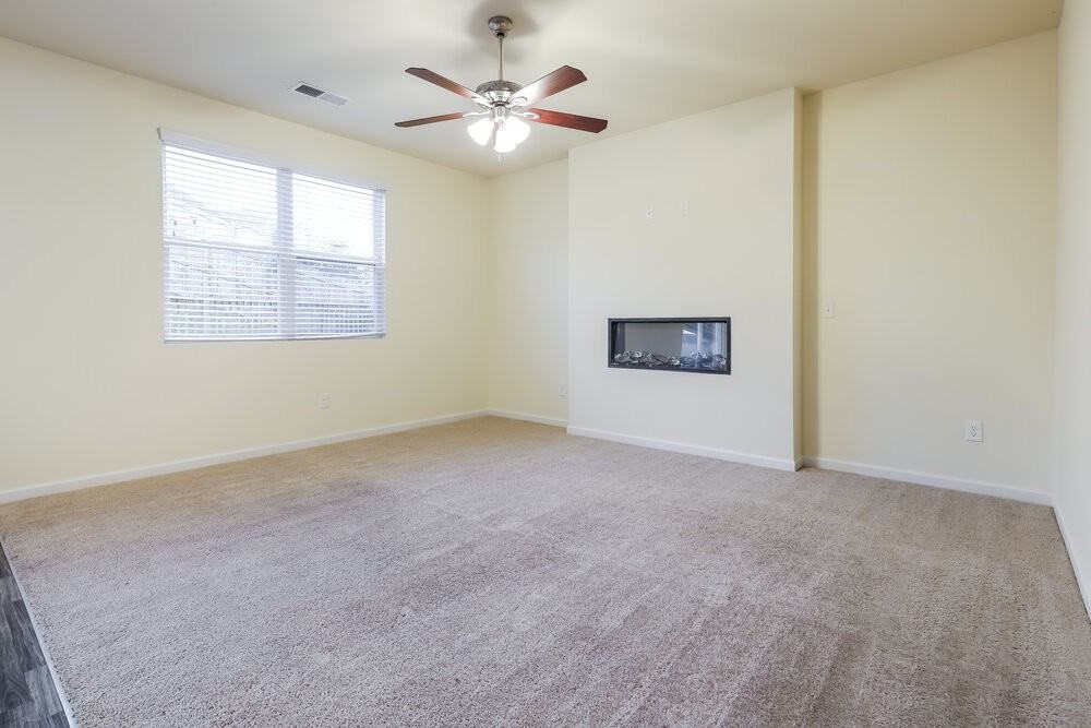 322 Hamilton Pointe Dr - Photo 4 of 17