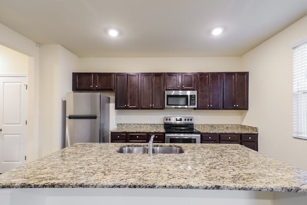 322 Hamilton Pointe Dr - Photo 6 of 17