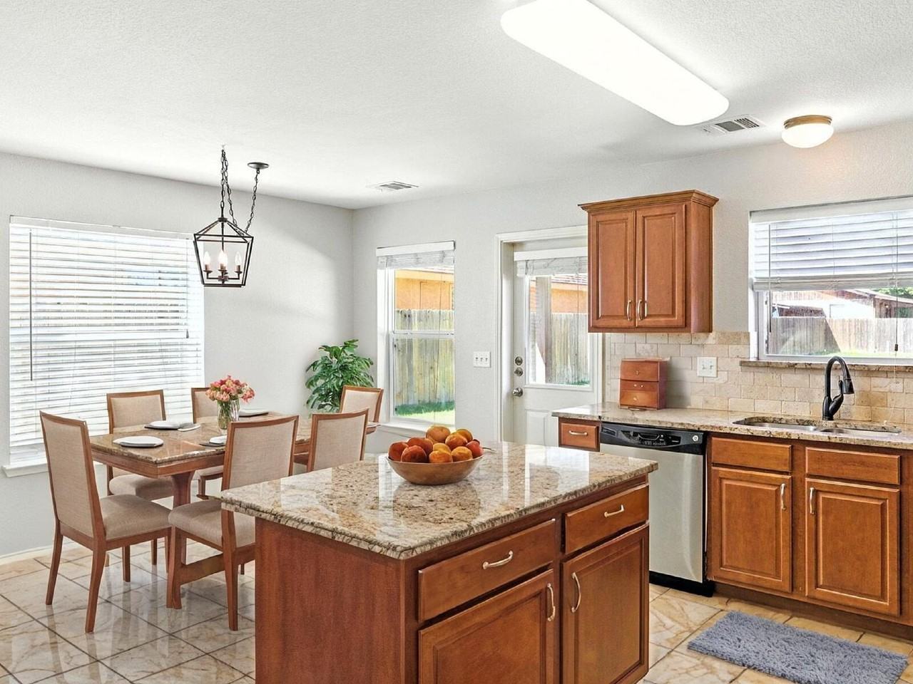 2024 N Ranch Estates Blvd - Photo 7 of 27