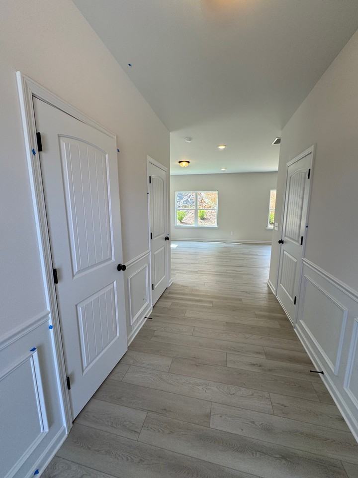 243 Sycamore Dr #NA - Photo 2 of 28