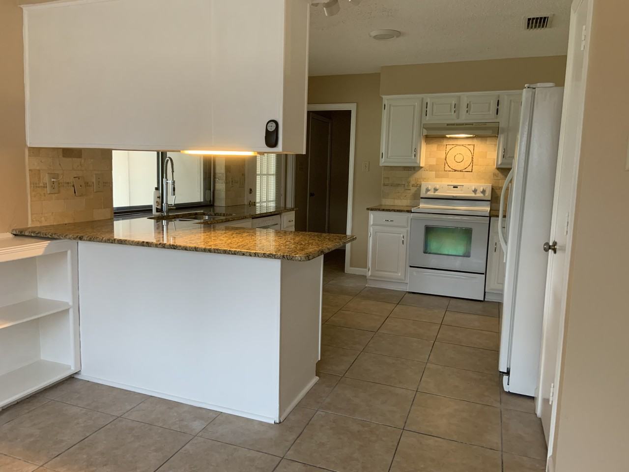 2501 Majestic Dr #NA - Photo 7 of 34