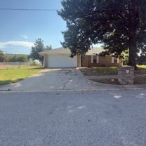 100 Lochwood Cir - Photo 1 of 1