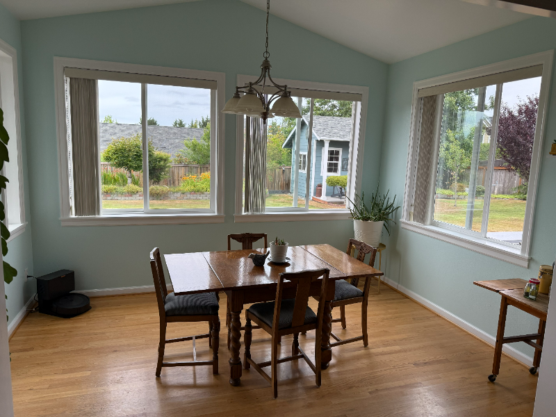 1 Walthew St Se - Photo 2 of 13