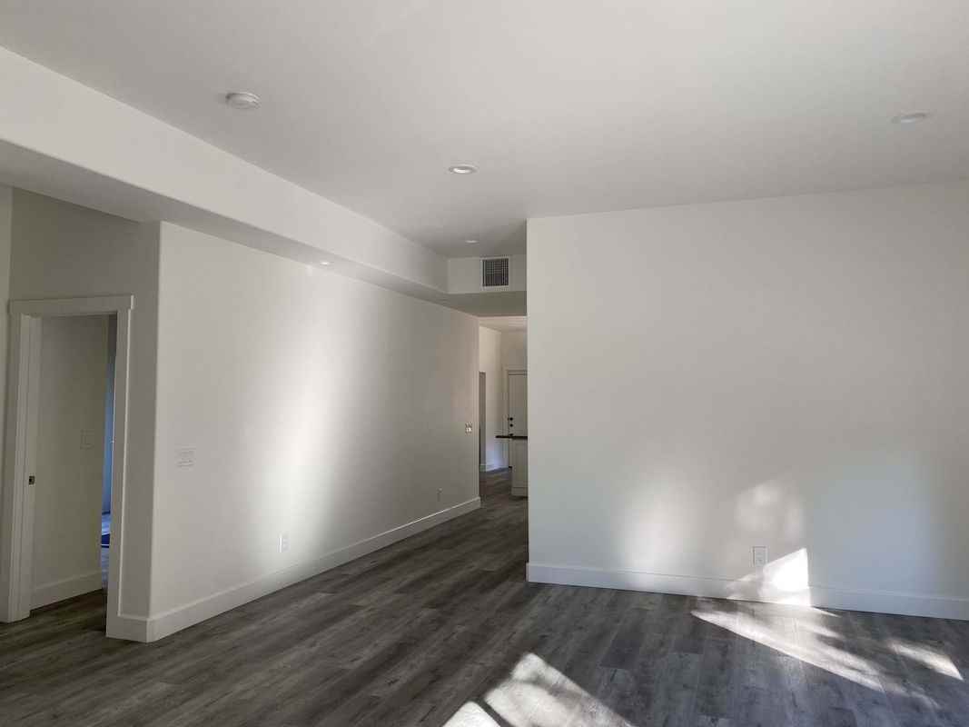 821 Melody Ln - Photo 3 of 10