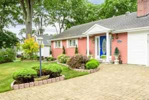 featured image of 92 Grove Beach Rd S