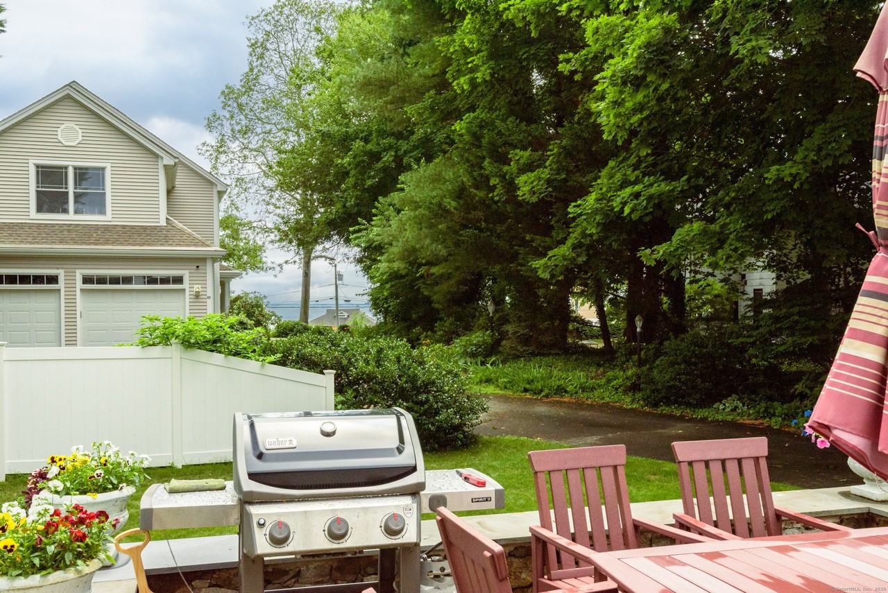 92 Grove Beach Rd S - Photo 5 of 29