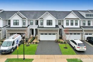 9 Clover Ln  
