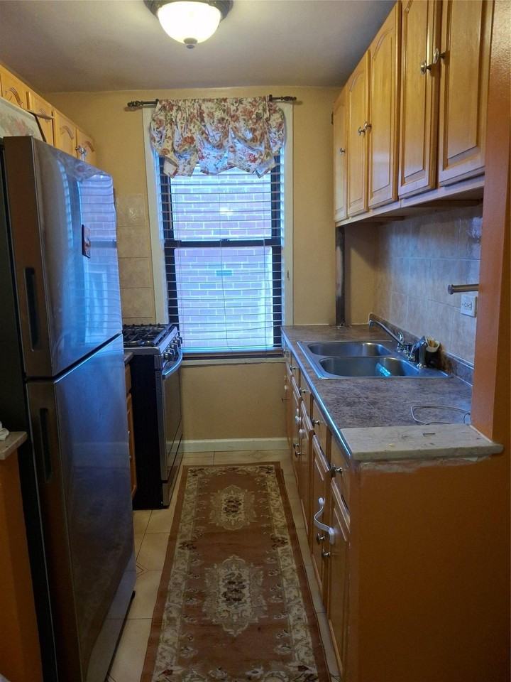 3231 Barker Ave #3C - Photo 4 of 4