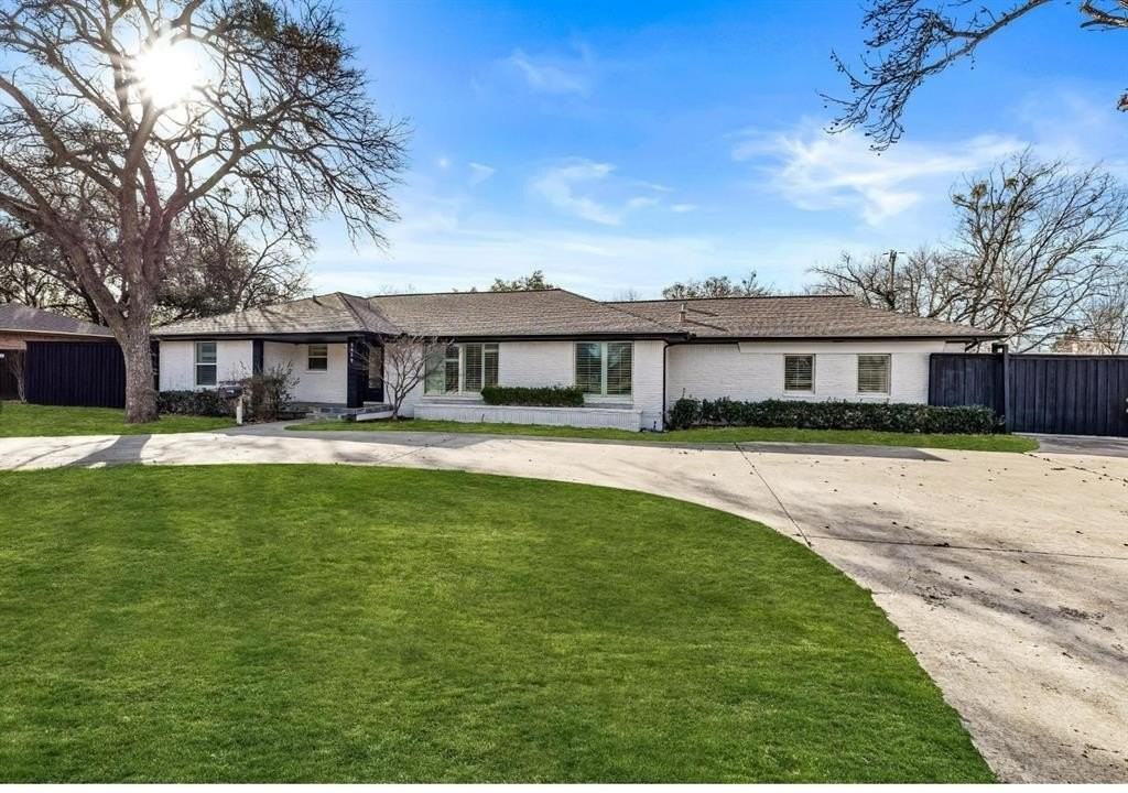 5610 Forest Ln - Photo 2 of 28