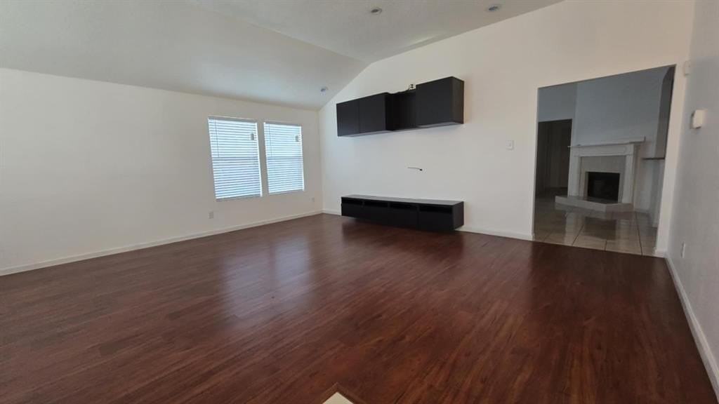 808 Wilmor Ct - Photo 2 of 14