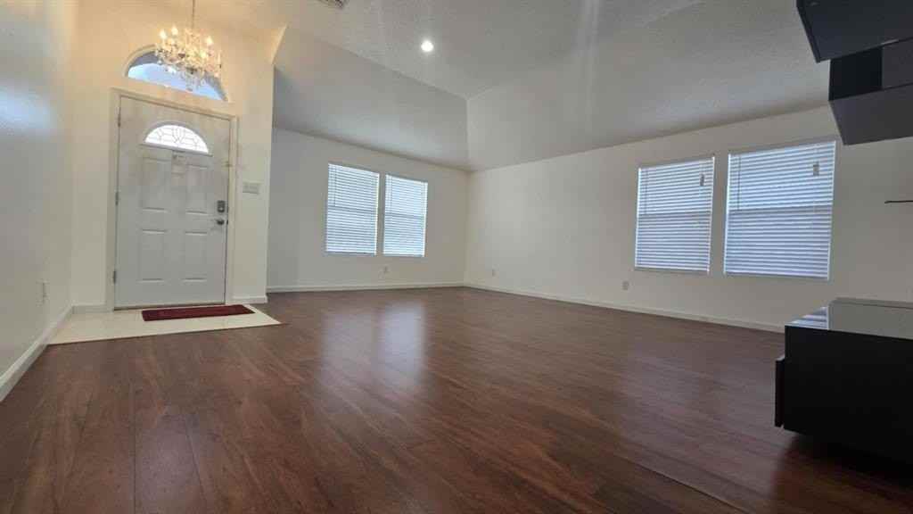 808 Wilmor Ct - Photo 3 of 14