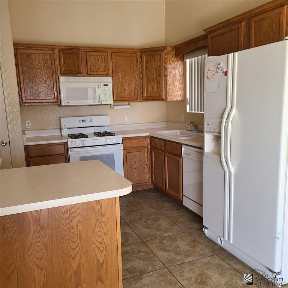 11205 E 25 ST 11205 E. 25th Street - Photo 3 of 26