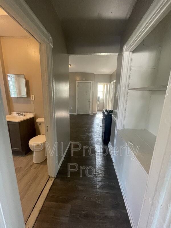 2619 N 23rd St - Photo 7 of 8