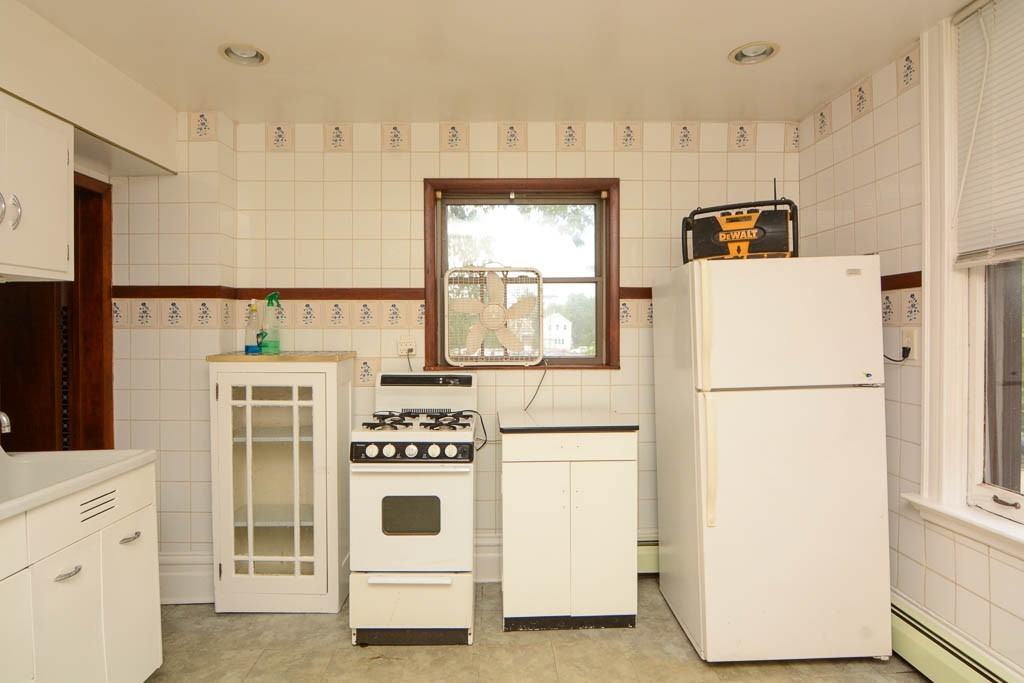 2825 W Shakespeare Ave #2 - Photo 2 of 21